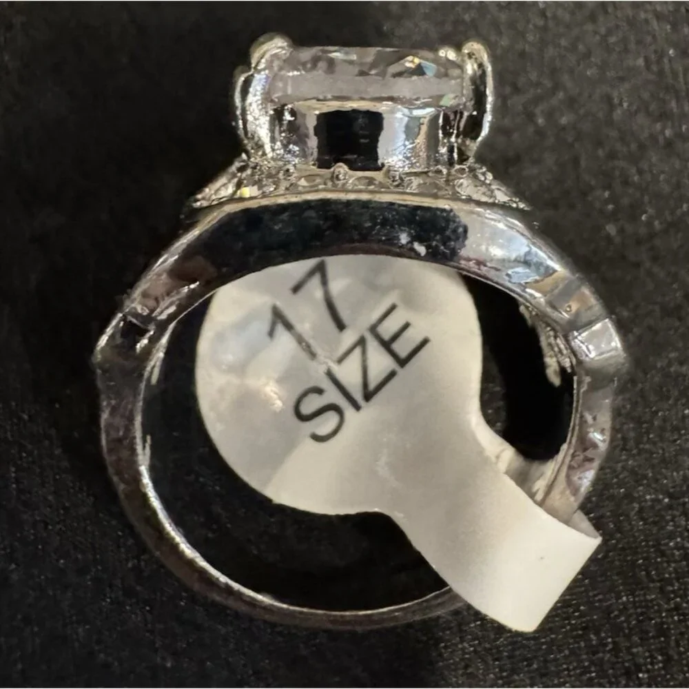 NEW Fashion CZ Moissanite Statement Ring Silvertone Women 17 US 8